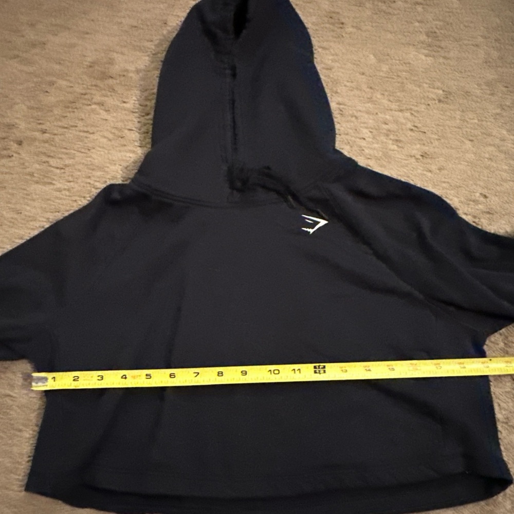 Gymshark Hoodie Women Size Medium Black Crop Cropped Sweatshirt Pullover Gym - Picture 7 of 8